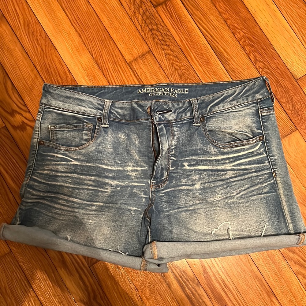 AE Midi Shorts